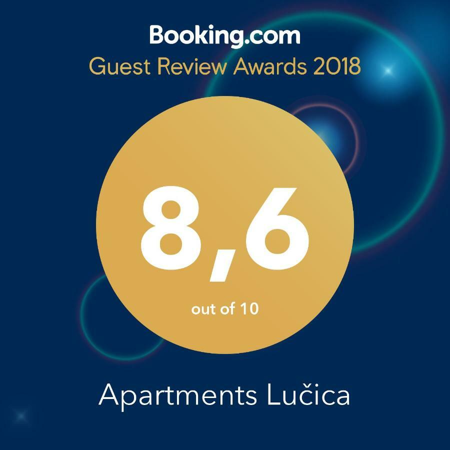 Apartments Lucica Vir Bagian luar foto